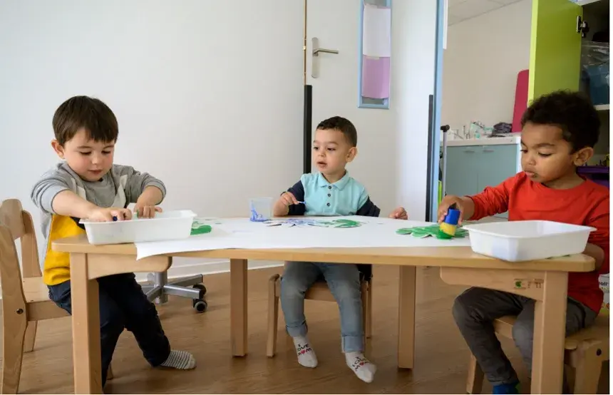 S'amuser en crèche